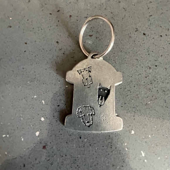 2 dog themed keychains - Picture 2 of 5